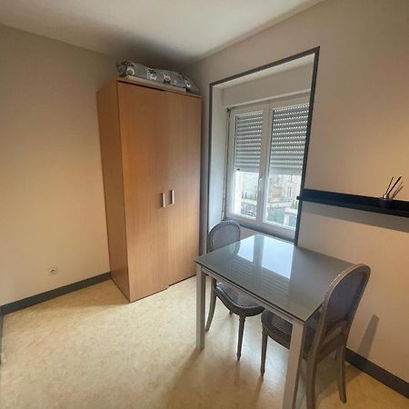 Ferienwohnung Studio Agreable Et Lumineux Niort Exterior foto